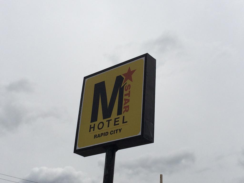 M Star Rapid City Εξωτερικό φωτογραφία
